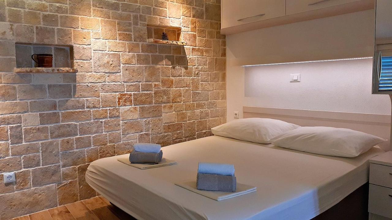 Apartamento Stone House Bonaca Baška Voda Exterior foto