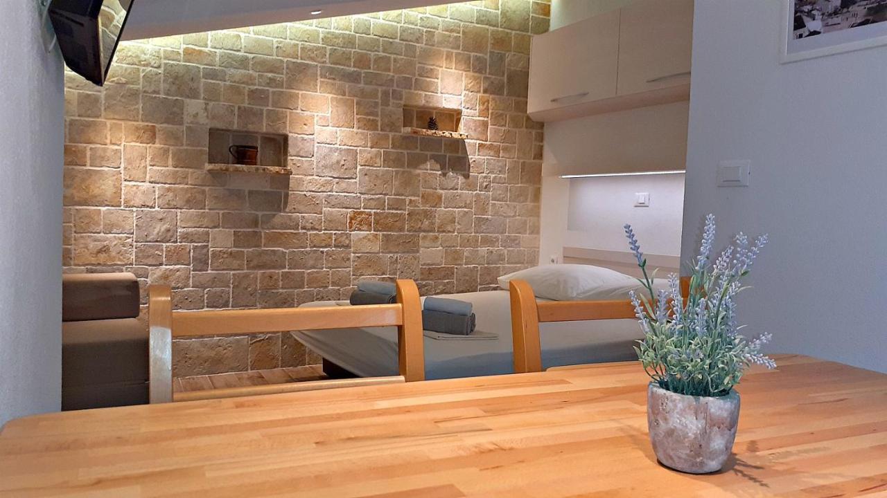 Apartamento Stone House Bonaca Baška Voda Exterior foto
