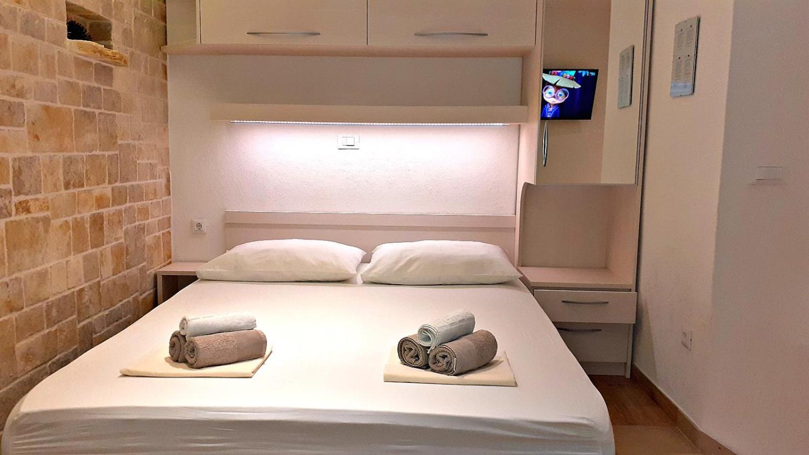 Apartamento Stone House Bonaca Baška Voda Habitación foto